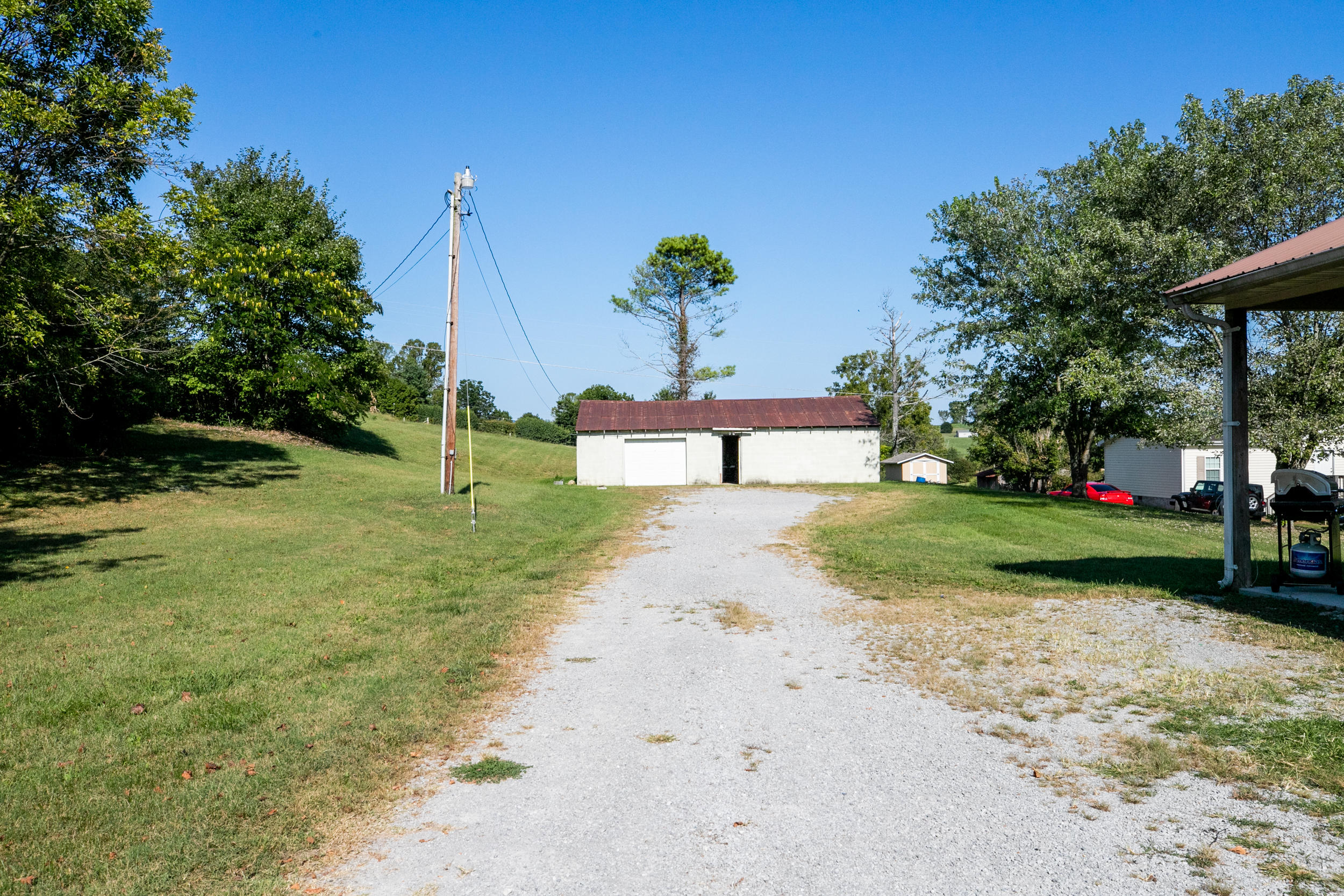 249 Frontier Road La Follette, TN 37766 - Photo 35 of 36 249 Frontier Rd-34