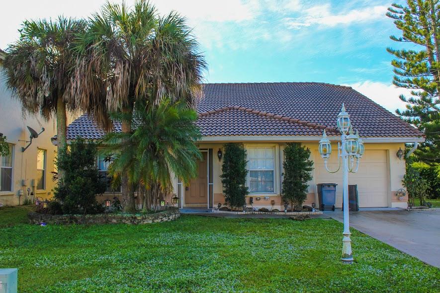 18308 Clear Brook Circle Boca Raton, FL 33498 - Photo 4 of 26 Clearbrook_house-6