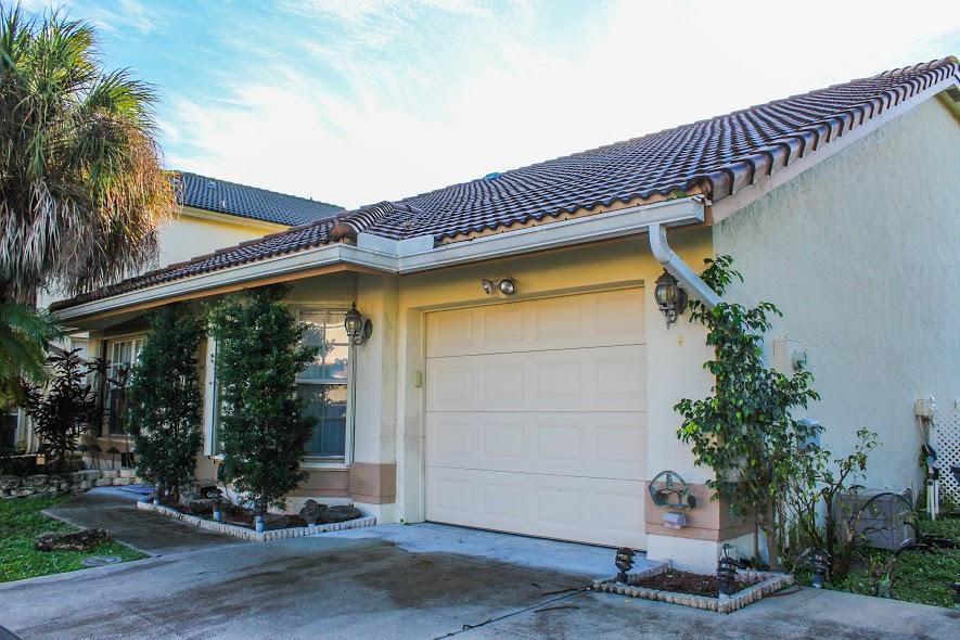 18308 Clear Brook Circle Boca Raton, FL 33498 - Photo 7 of 26 Clearbrook_house-10