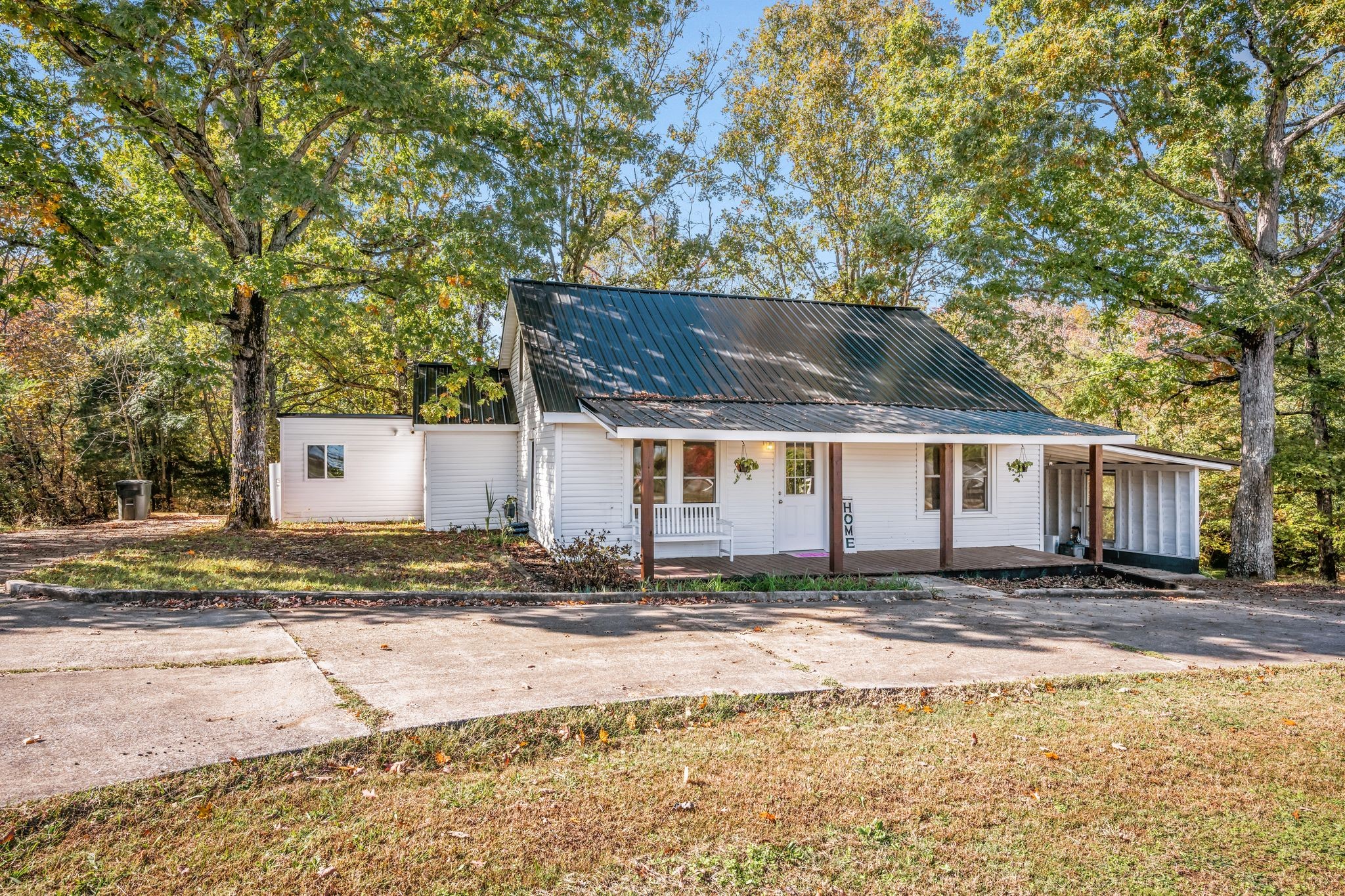 1865 Clydeton Road Waverly, TN 37185 - Photo 27 of 40 a front view of a house with a yard