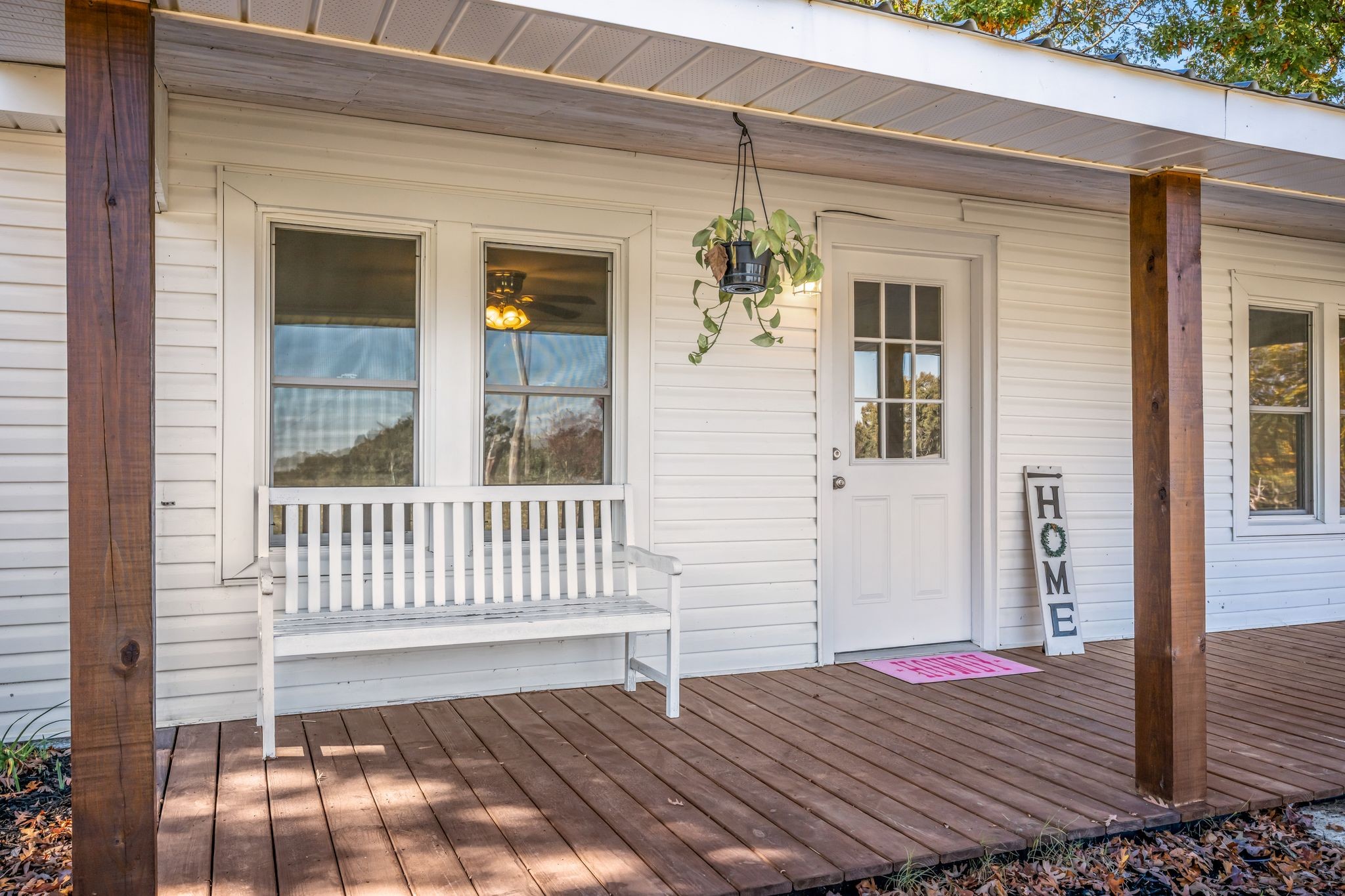 1865 Clydeton Road Waverly, TN 37185 - Photo 3 of 40 a porch with a bench