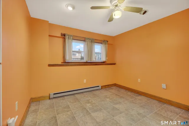 $499,900 | 141 Capstan Avenue, Groton, CT 06355