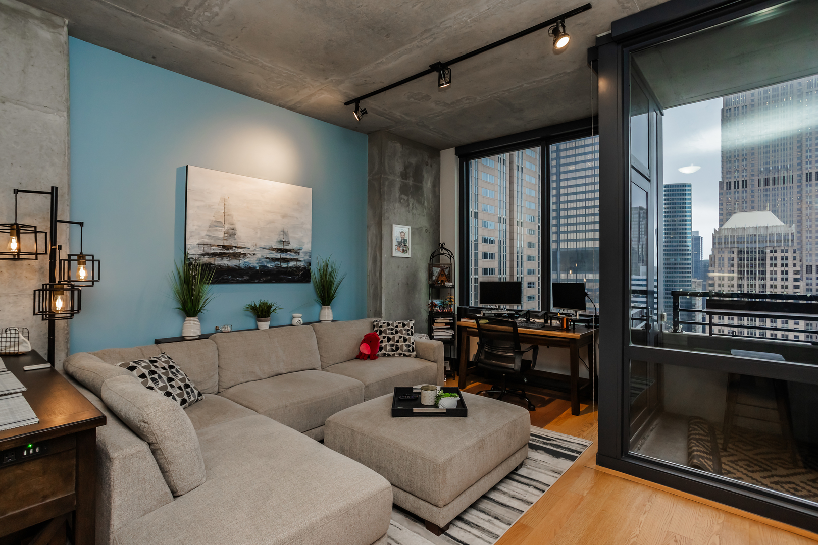 235 West Van Buren Street, Unit 4017 Chicago, IL 60607 - Photo 7 of 18