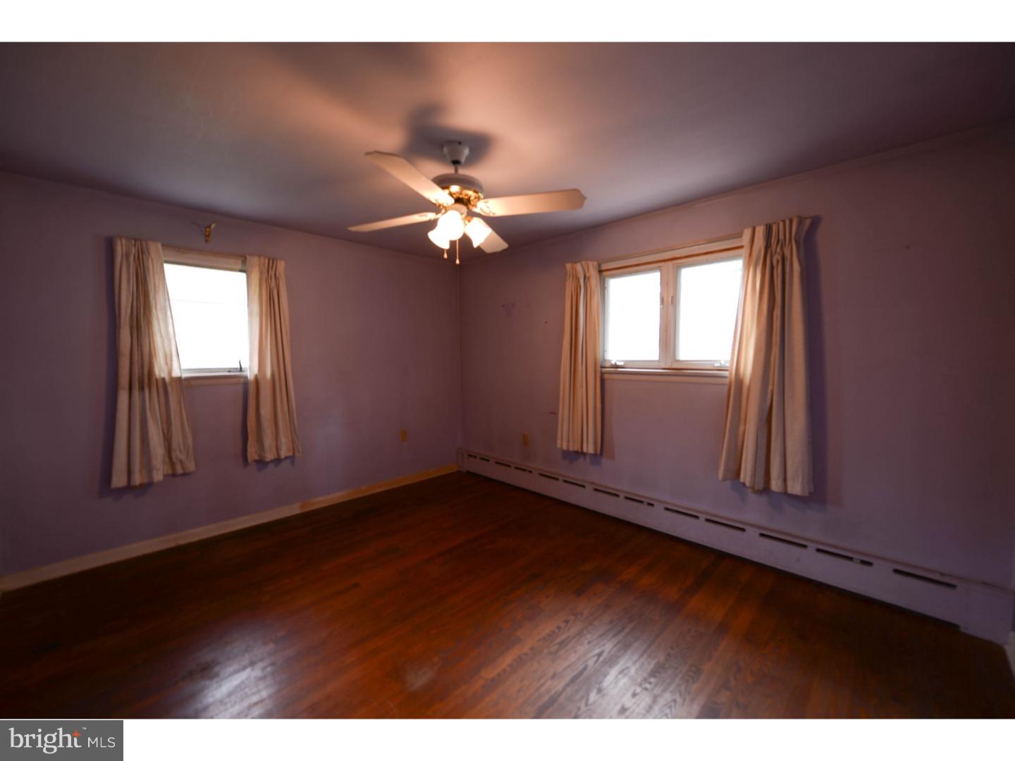 127 Marlton Road Pilesgrove, NJ 08098 - Photo 14 of 20 Bedroom - Main