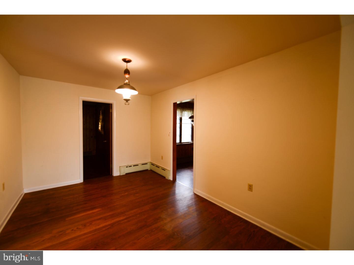 127 Marlton Road Pilesgrove, NJ 08098 - Photo 6 of 20 Dining Room
