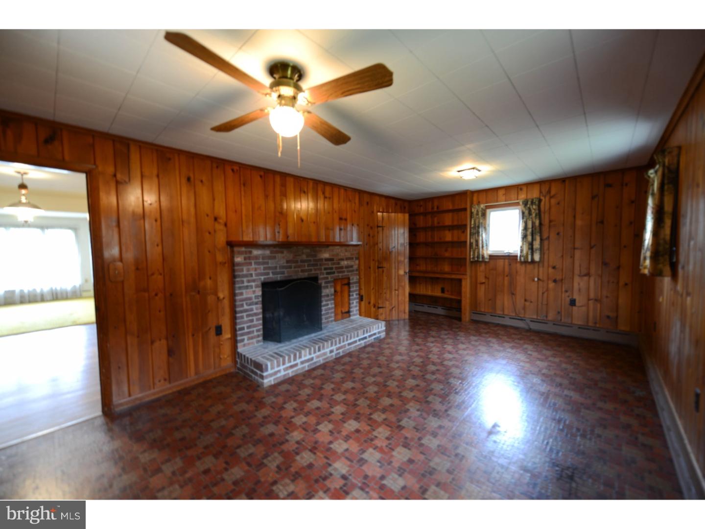127 Marlton Road Pilesgrove, NJ 08098 - Photo 10 of 20 Den