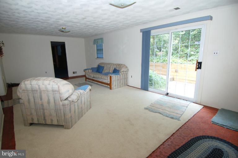 7014 Presley Road Lanham, MD 20706 - Photo 6 of 23 Recreation Room
