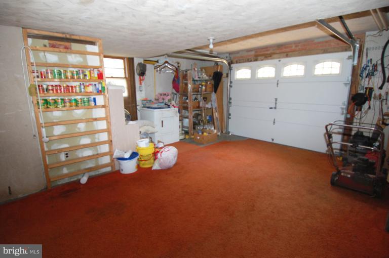 7014 Presley Road Lanham, MD 20706 - Photo 8 of 23 Garage