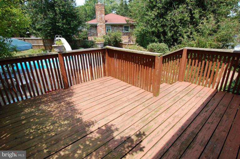 7014 Presley Road Lanham, MD 20706 - Photo 9 of 23 Deck
