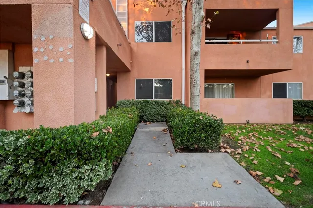 $269,900 | 12601 Van Nuys Boulevard, Unit 119, Pacoima, CA 91331