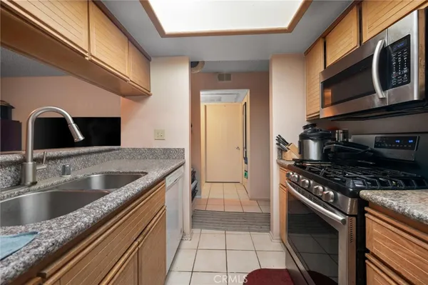 $249,999 | 12601 Van Nuys Boulevard, Unit 119, Pacoima, CA 91331