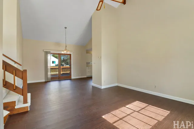 $319,900 | 5518 West Chasefield Circle, McHenry, IL 60050