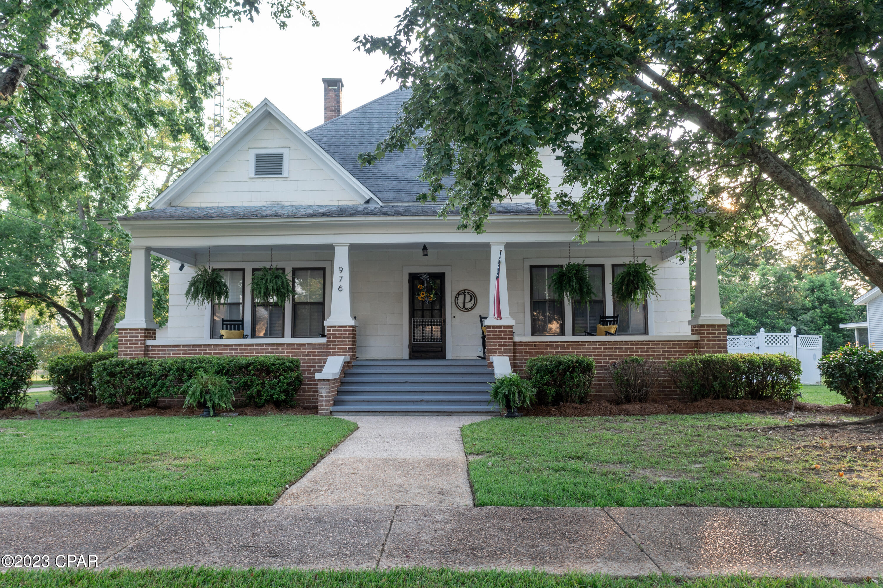 976 Main Street Chipley, FL 32428 - Photo 1 of 46