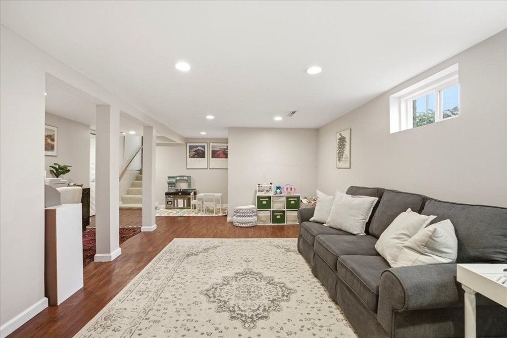137 Robert Road Dedham, MA 02026 - Photo 23 of 42