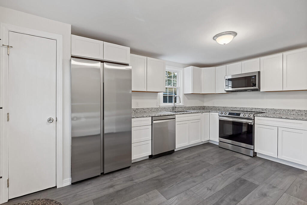 384 Spring Water Road Poland, ME 04274 - Photo 9 of 56 Kitchen