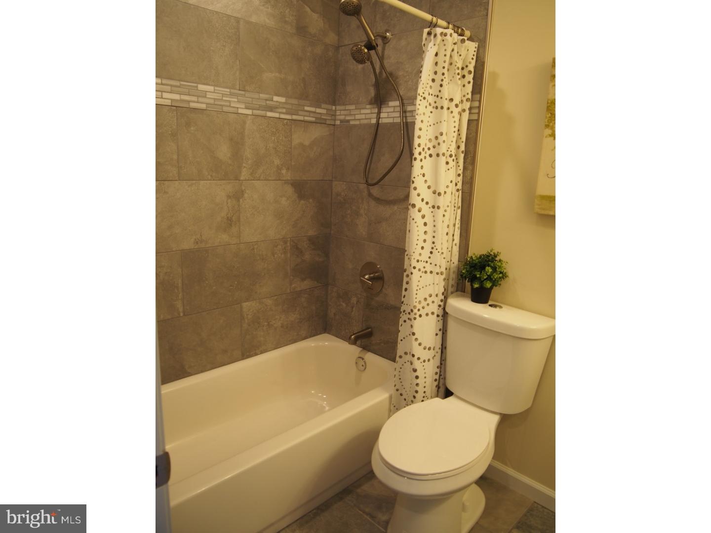33 Gingerbush Road Levittown, PA 19057 - Photo 22 of 23 Gallery Image 22