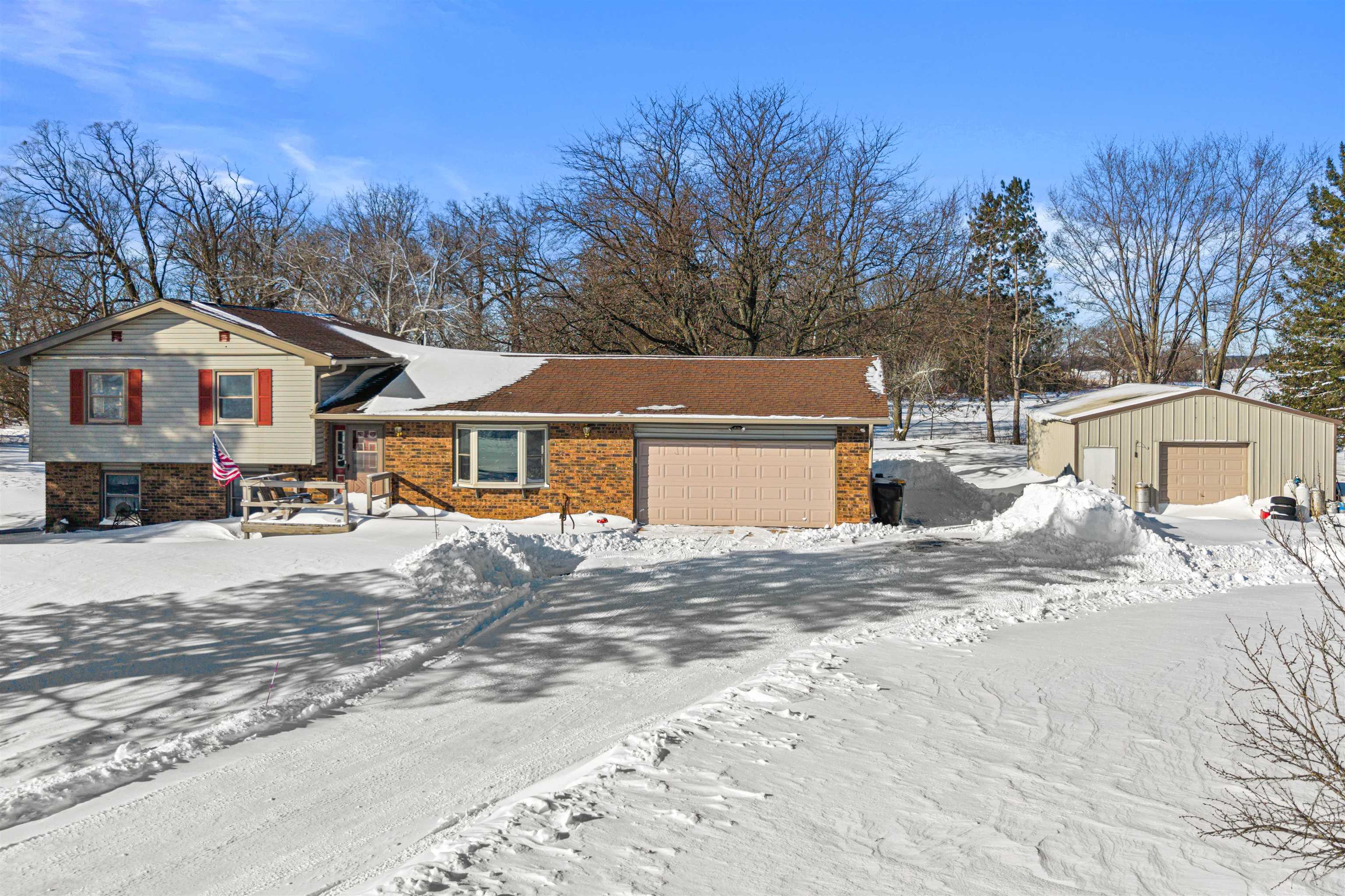 5390 County Rd Q Amherst, WI 54406 - Photo 1 of 44