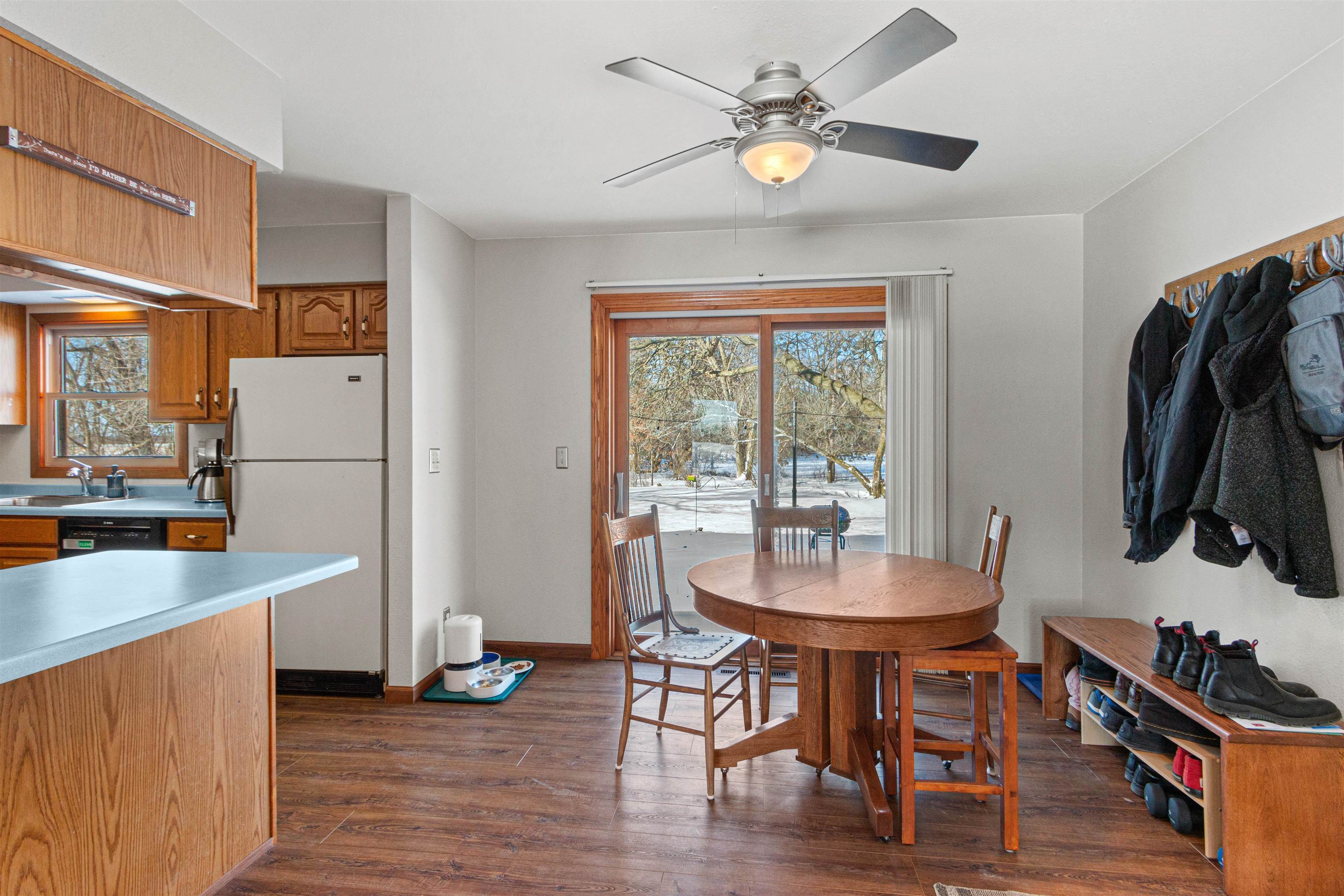 5390 County Rd Q Amherst, WI 54406 - Photo 2 of 44