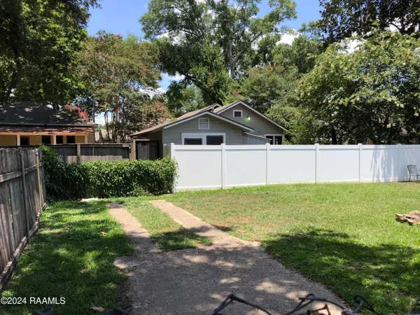 $1,600 | 1326 West University Avenue, Lafayette, LA 70506