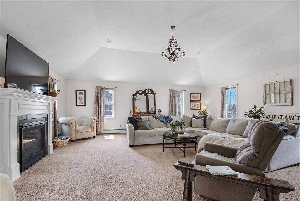 4 Brintnal Drive Rutland, MA 01543 - Photo 17 of 40