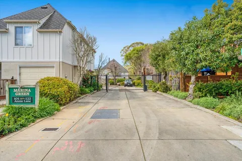 $995,000 | 114 Annie Lane, Santa Cruz, CA 95062