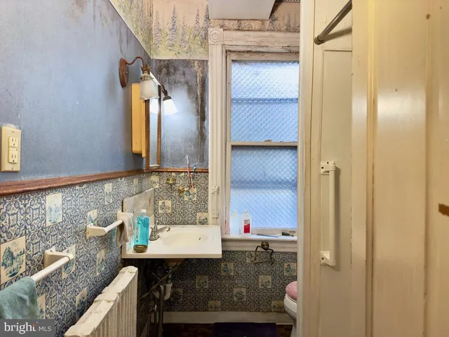 $339,000 | 911 East King Street, Lancaster, PA 17602