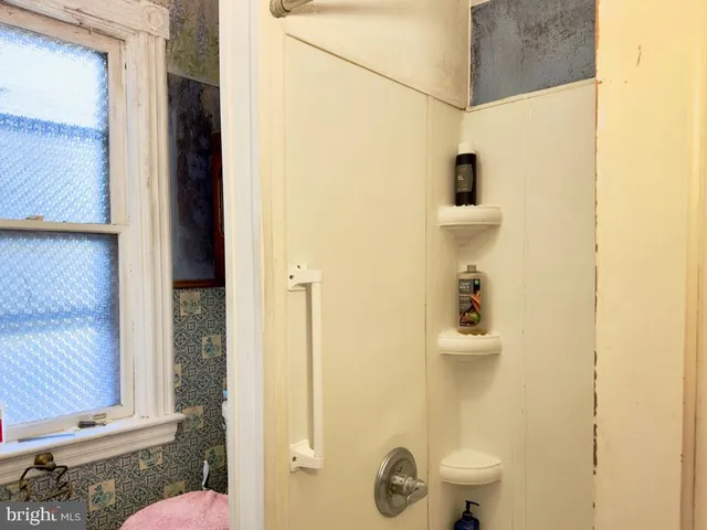 $339,000 | 911 East King Street, Lancaster, PA 17602