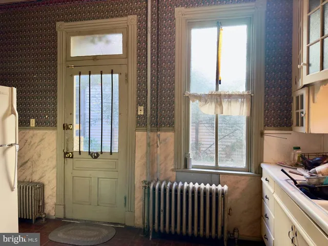 $339,000 | 911 East King Street, Lancaster, PA 17602