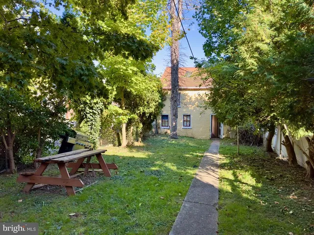 $339,000 | 911 East King Street, Lancaster, PA 17602