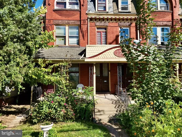 $339,000 | 911 East King Street, Lancaster, PA 17602