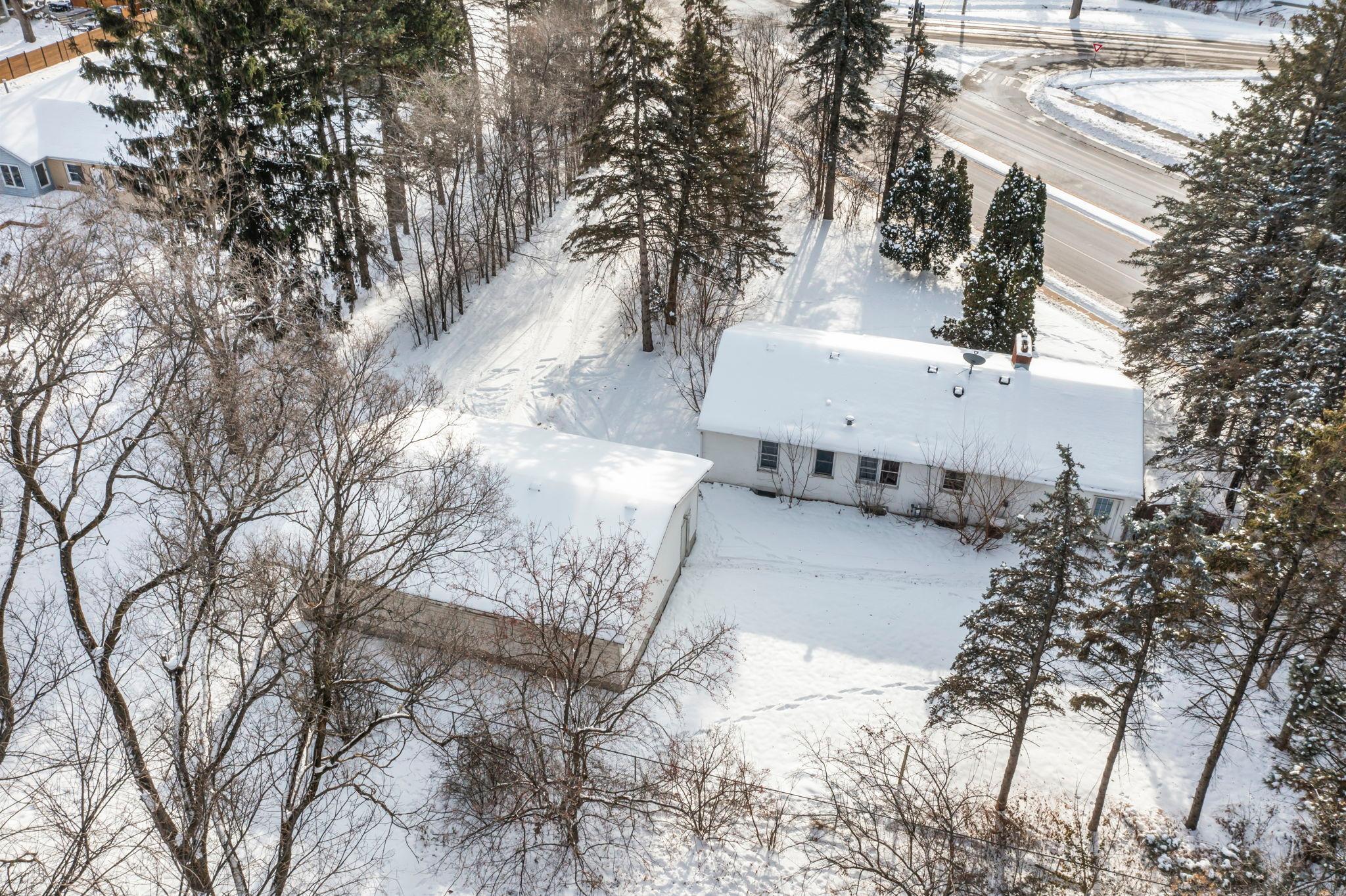 4818 Hodgson Road Shoreview, MN 55126 - Photo 46 of 56 Gallery Image 46