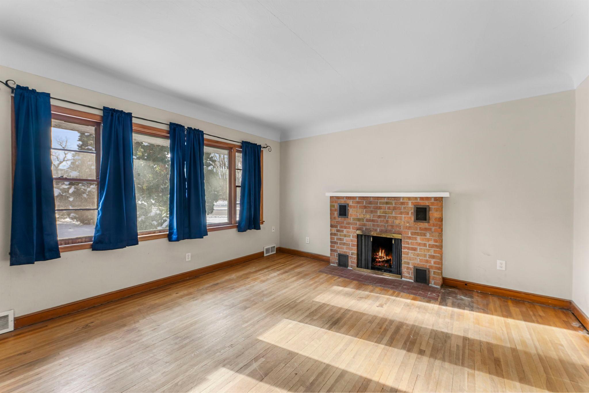 4818 Hodgson Road Shoreview, MN 55126 - Photo 10 of 56 Gallery Image 10