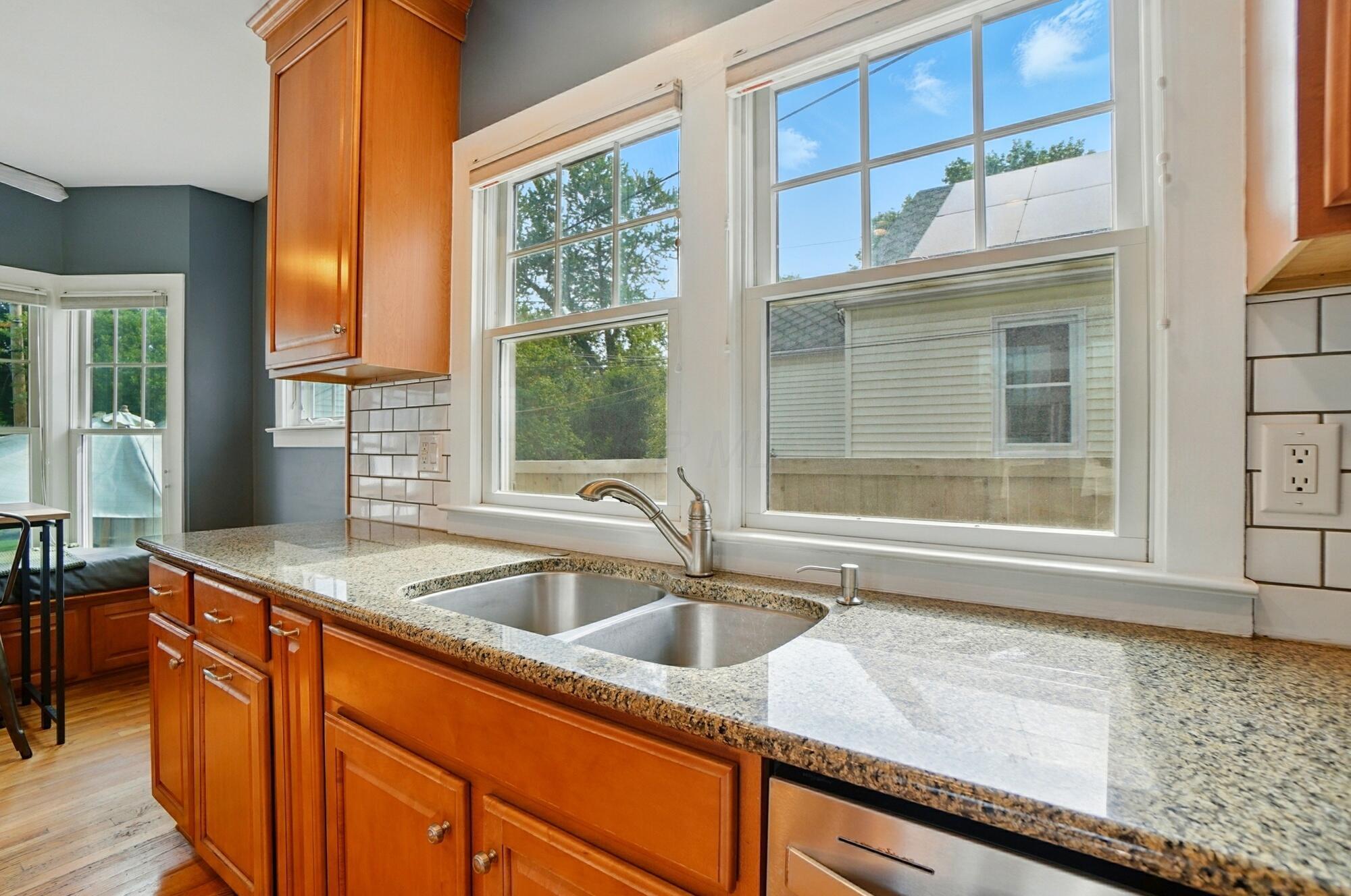 188 Chatham Road Columbus, OH 43214 - Photo 20 of 61 KITCHEN