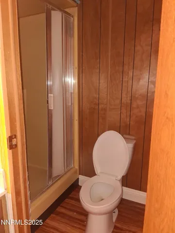 a bathroom with a toilet