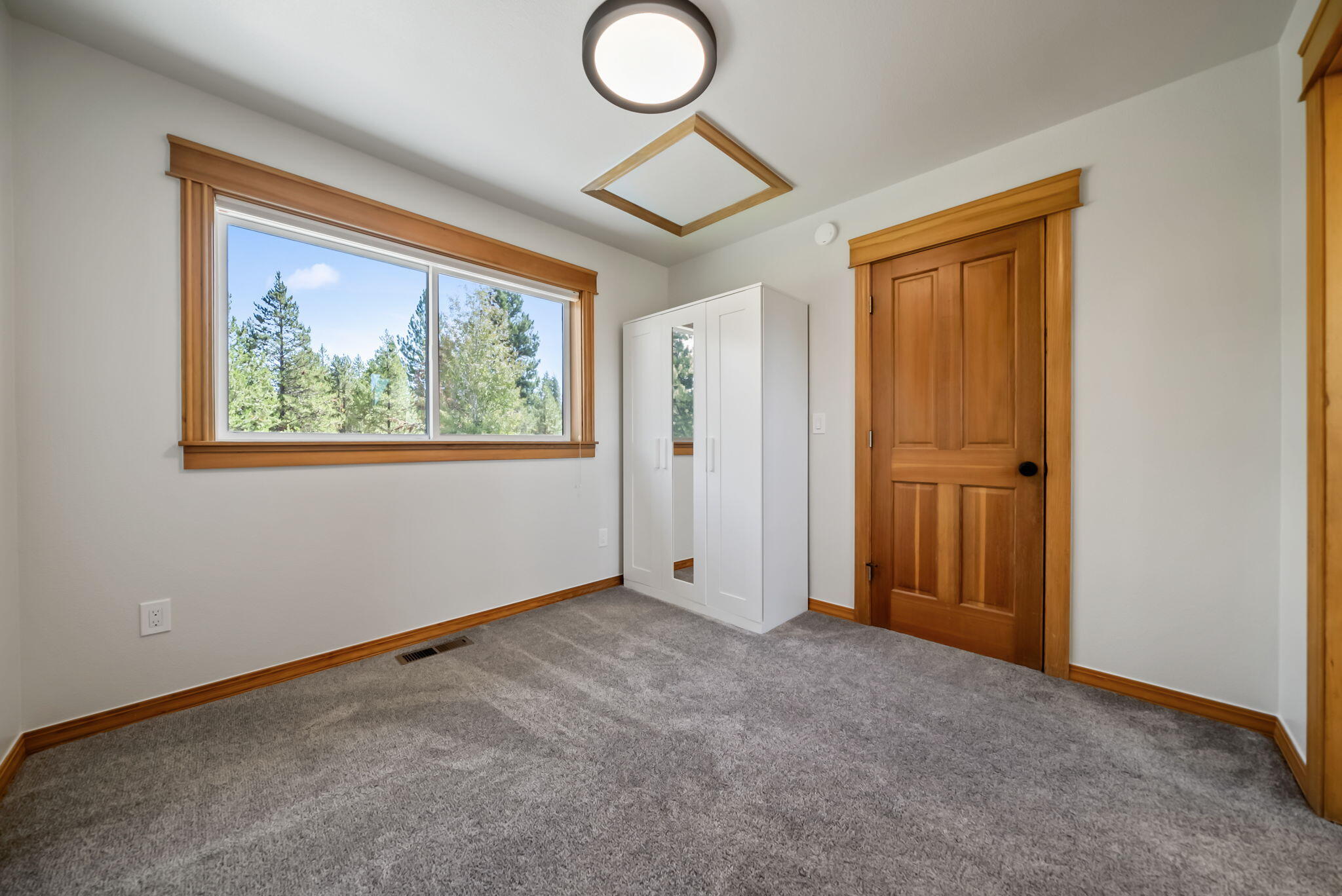 55563 Huntington Road Bend, OR 97707 - Photo 24 of 42 33-web-or-mls-DSC01184-HDR copy