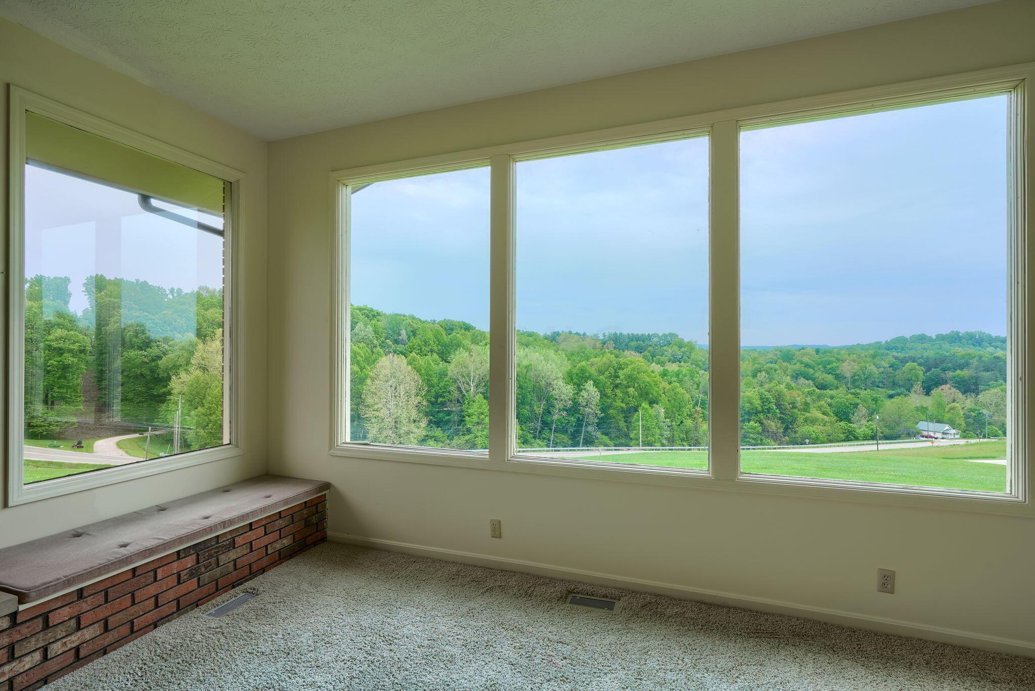 1700 Clay Bank Road Logan, OH 43138 - Photo 20 of 36 Great Room View