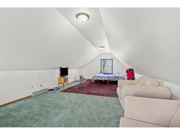 $925,000 | 25556 County Road 66, Greeley, CO 80631