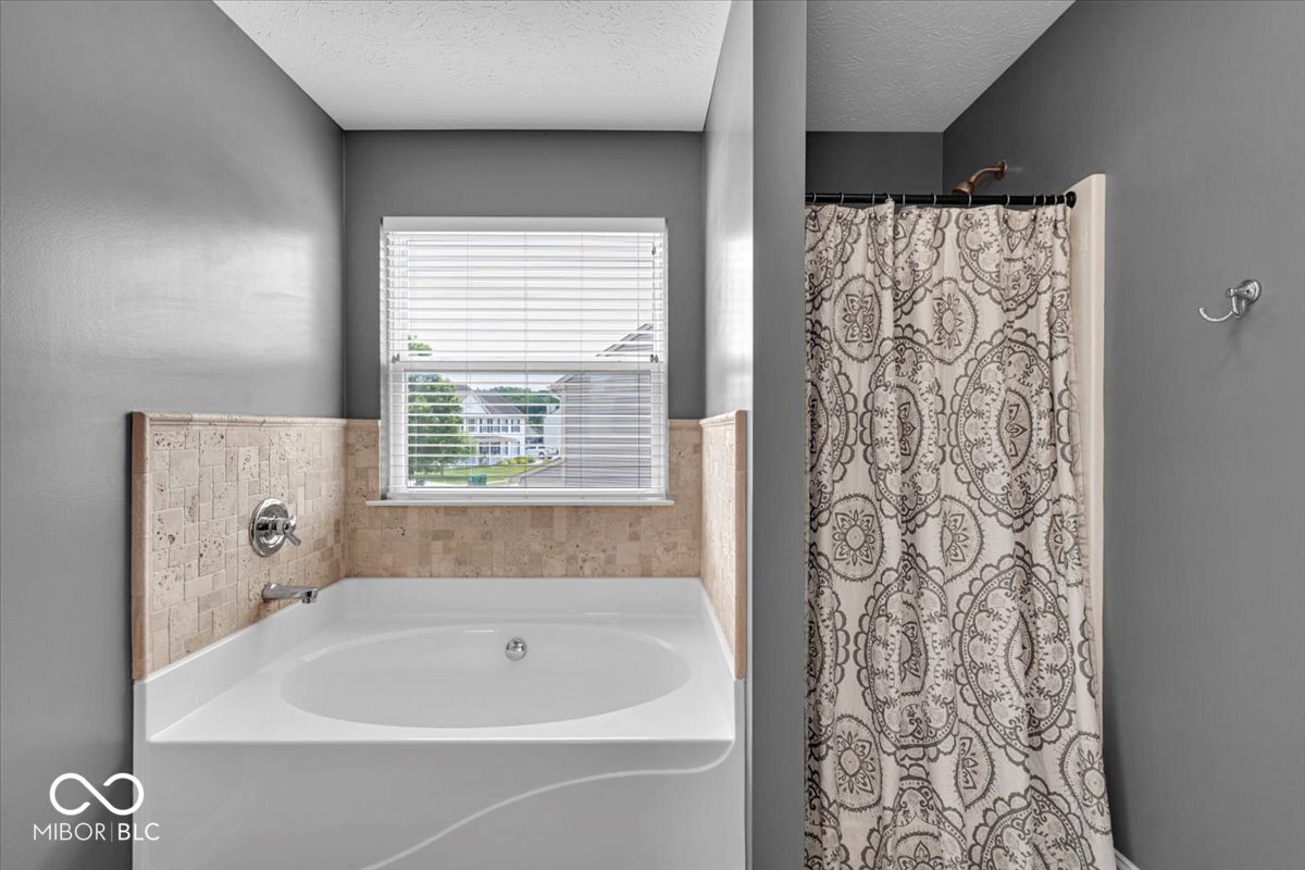 2434 Burgundy Way Plainfield, IN 46168 - Photo 32 of 49