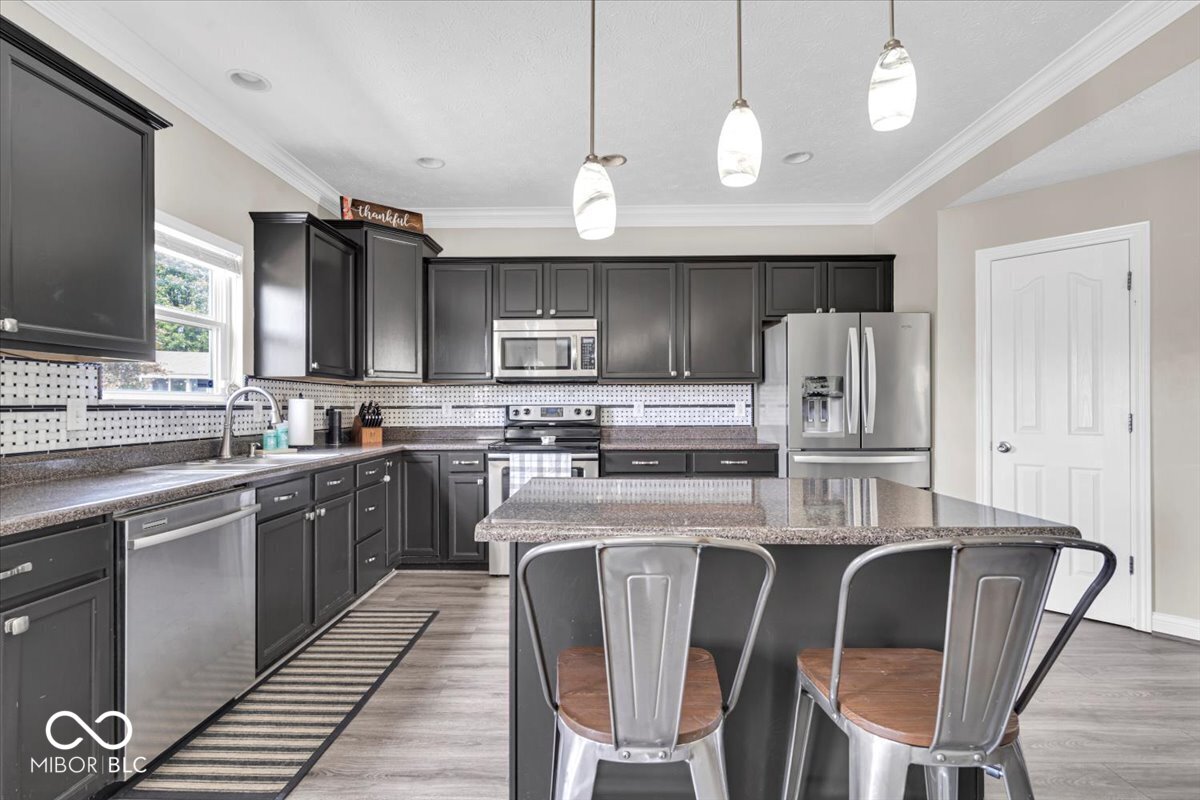 2434 Burgundy Way Plainfield, IN 46168 - Photo 7 of 49