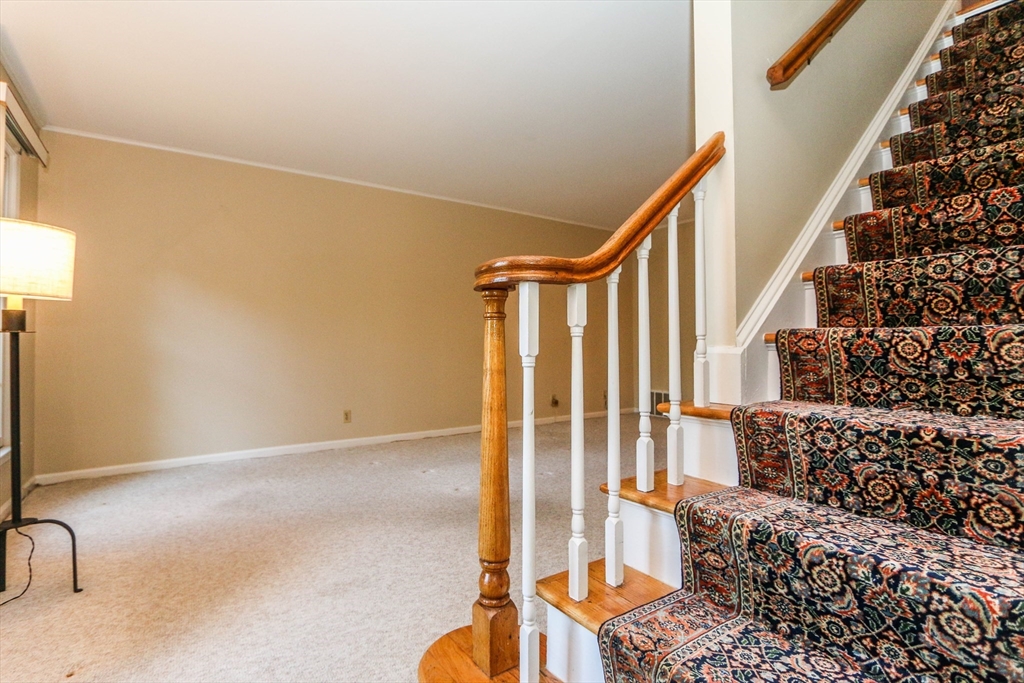 41 Smithfield Court, Unit 41 Springfield, MA 01108 - Photo 5 of 40 Gallery Image 5