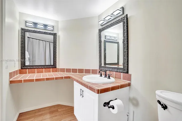 $4,250 | Aventura, Aventura, FL 33180