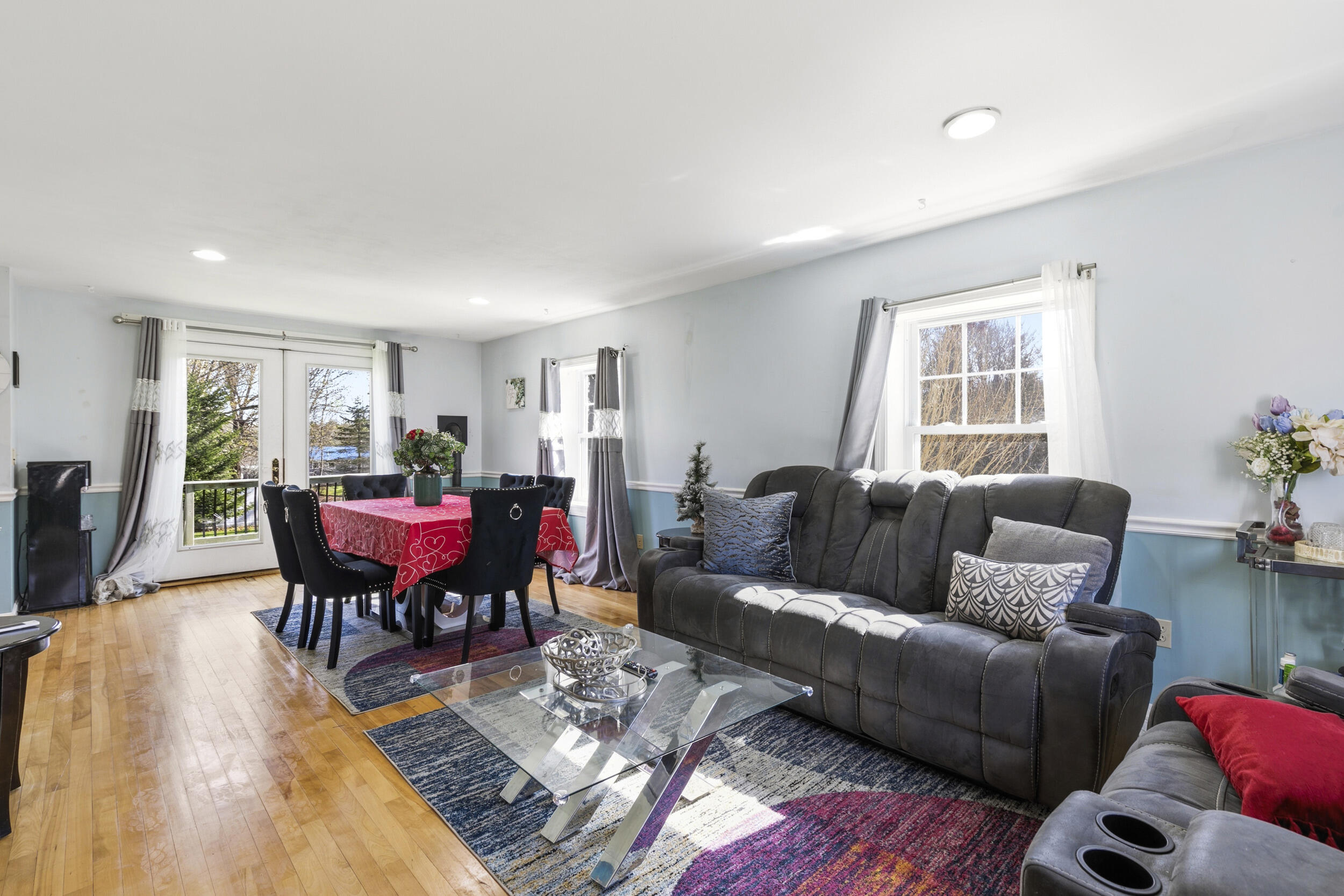 115 river rd, brunswick, me 04011 usa- 0
