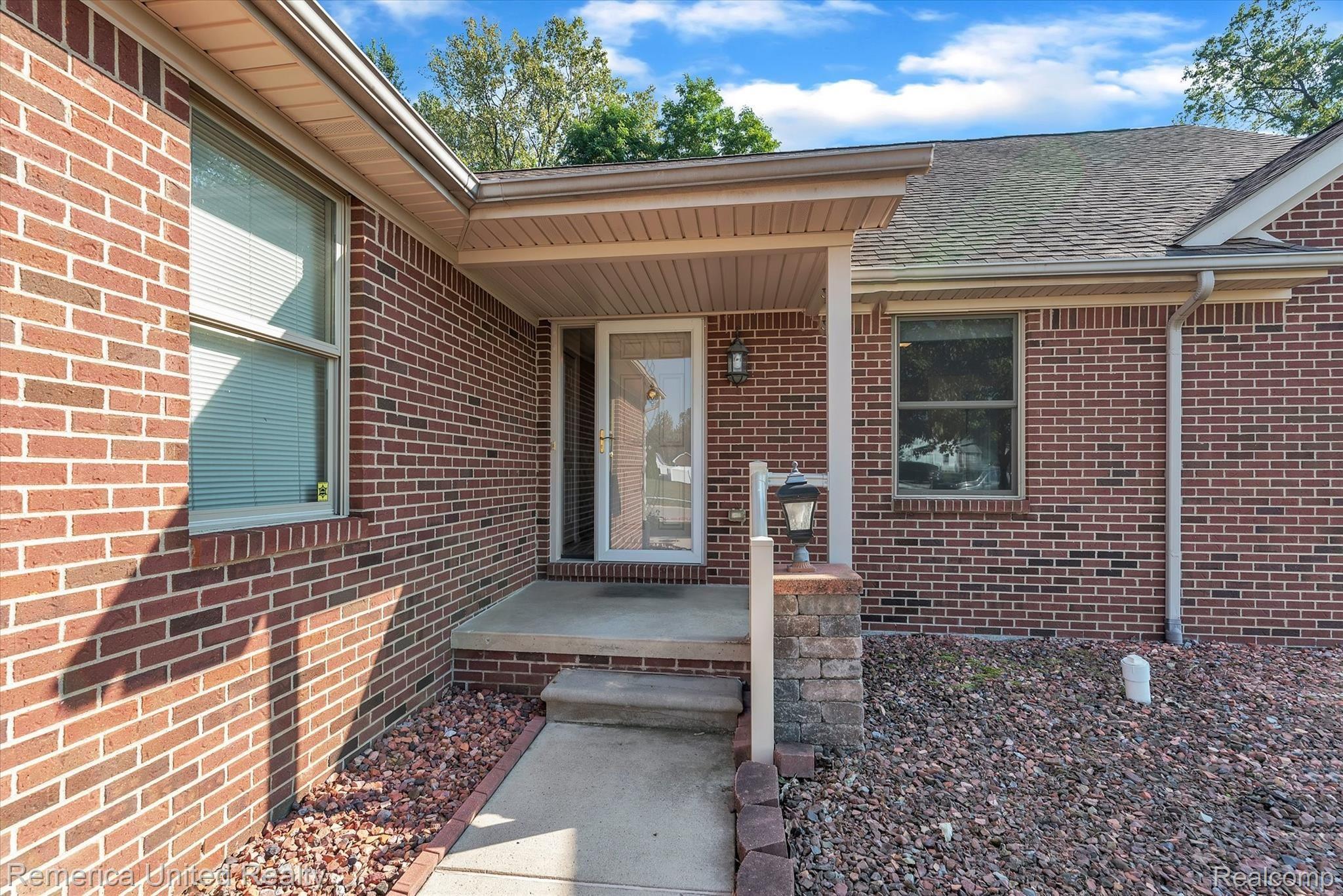 391 Rabbit Run Road Carleton, MI 48117 - Photo 6 of 49 06-391 Rabbit Run Rd-windowstill-realestate-photography-6.jpg