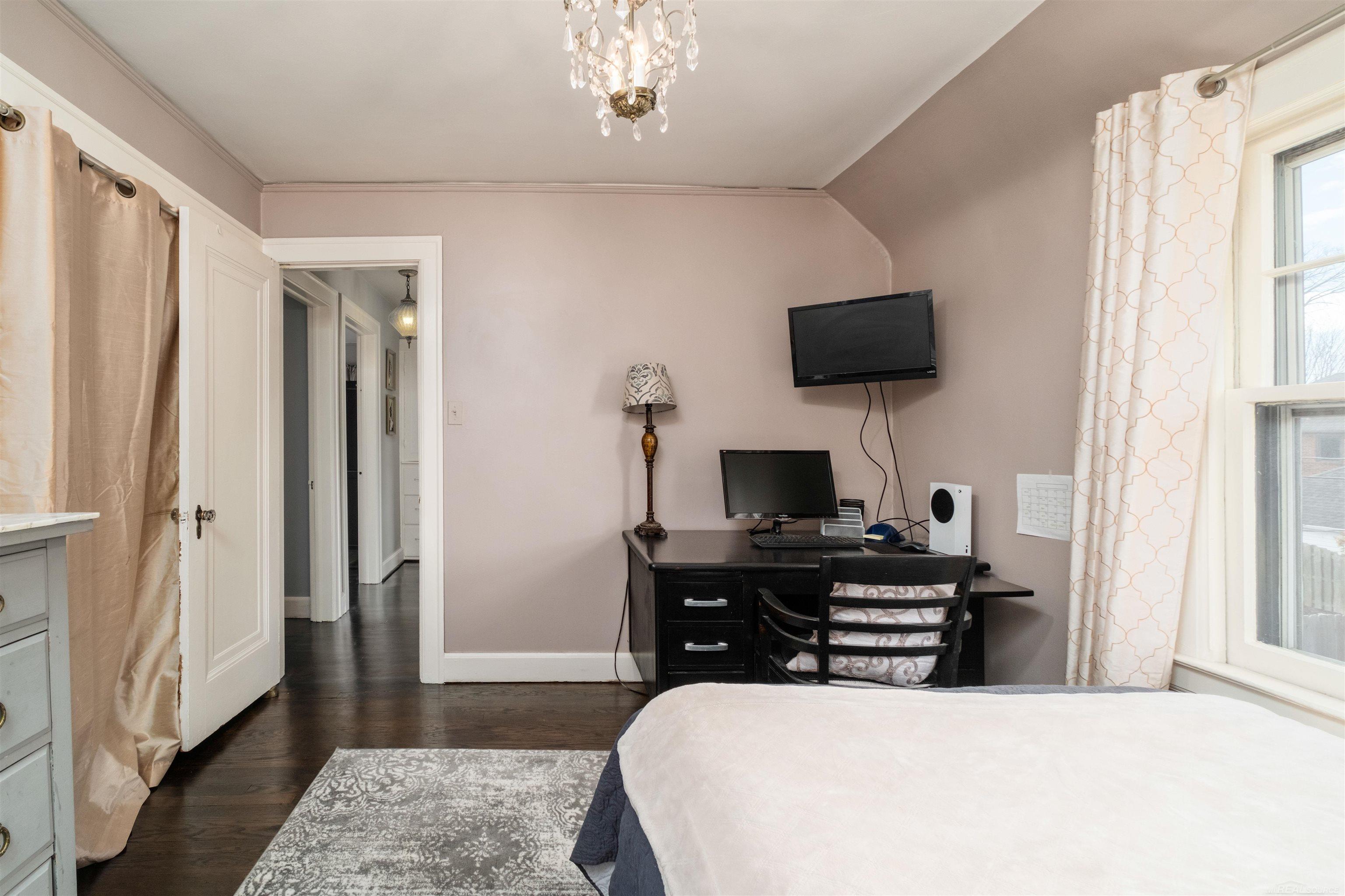 341 McMillan Road Grosse Pointe, MI 48236 - Photo 26 of 38 50194590-80dedbbf-9c9f-4ada-8284-af693593678d.JPG