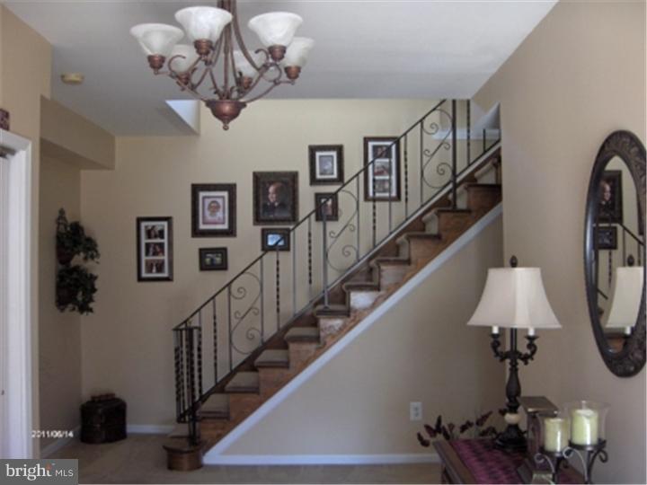 9306 Treaty Road Philadelphia, PA 19114 - Photo 2 of 25 Gallery Image 2