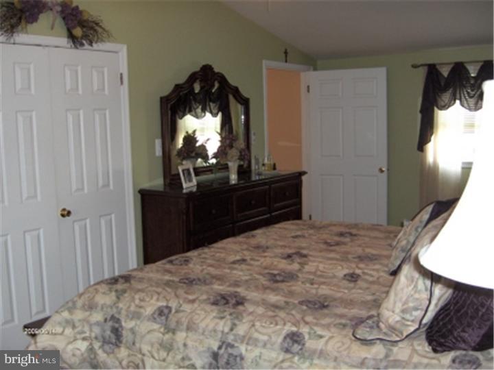 9306 Treaty Road Philadelphia, PA 19114 - Photo 16 of 25 Master Bedroom