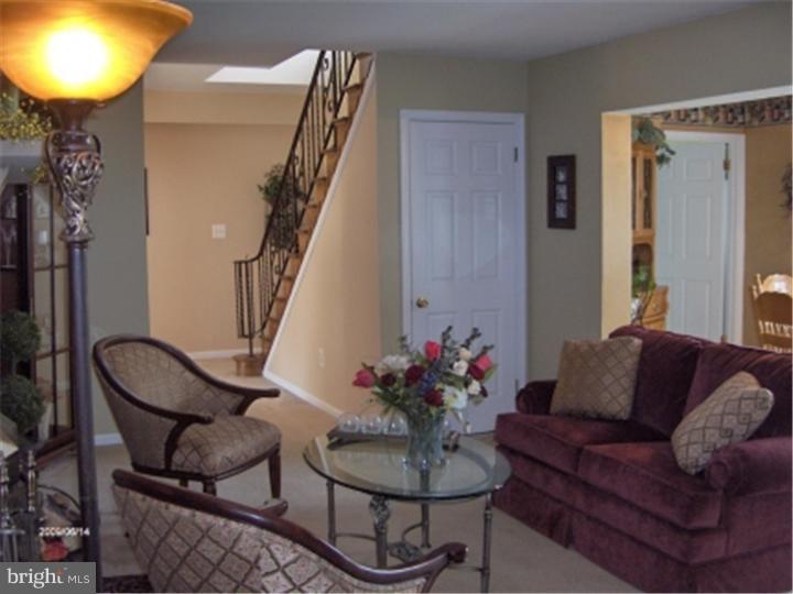 9306 Treaty Road Philadelphia, PA 19114 - Photo 6 of 25 Breakfast Room