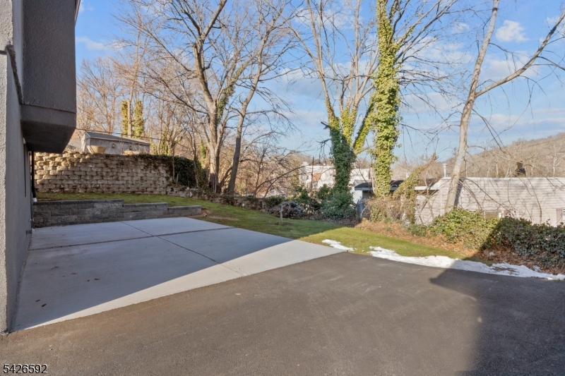 16 Old Short Hills Road, Unit 1 Millburn, NJ 07041 - Photo 21 of 22 Gallery Image 21