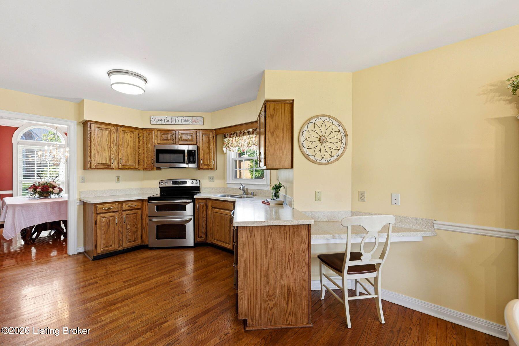 510 Foxgate Road Louisville, KY 40223 - Photo 23 of 67 photo_online_022