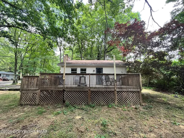 $170,000 | 4 1st Street, Hawley, PA 18428